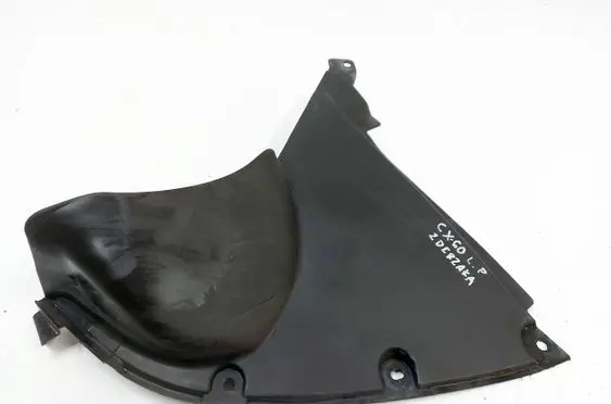 Front wheel arch liner splash guards