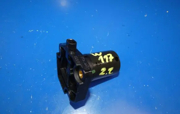 Mercedes-Benz CLA C117 X117 W117 Oil level sensor A6511530132