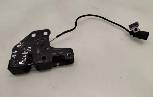 Engine bonnet/hood lock/catch