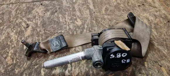 Volvo S80 Middle seatbelt (rear) 39969926