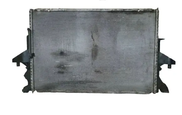 Volkswagen Transporter - Caravelle T5 Coolant radiator 7H0121253J