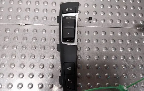 BMW 5 F10 F11 Parking (PDC) sensor switch 9202946
