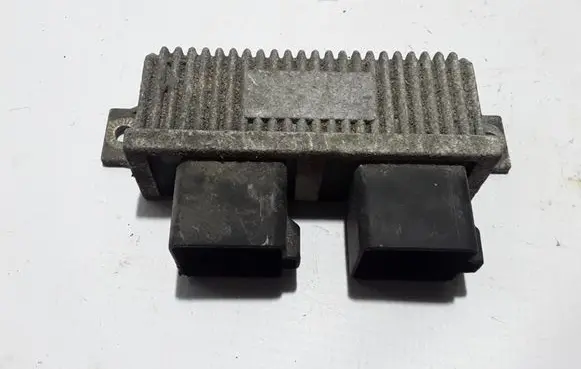 Renault Espace - Grand espace IV Glow plug pre-heat relay 8200054946