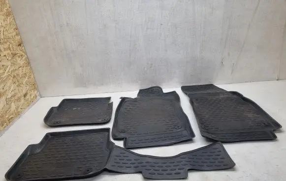 Audi A6 S6 C6 4F Car floor mat set 