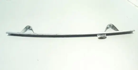 Opel Zafira B Front door windshield rail 13132428