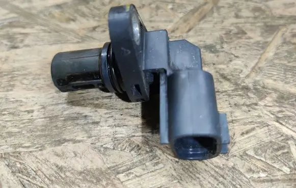 Suzuki Alto Crankshaft position sensor J5T31671
