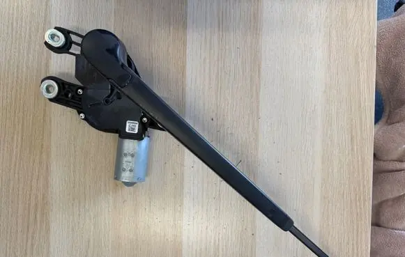 Skoda Octavia Mk4 Rear window wiper motor 5F4955711A