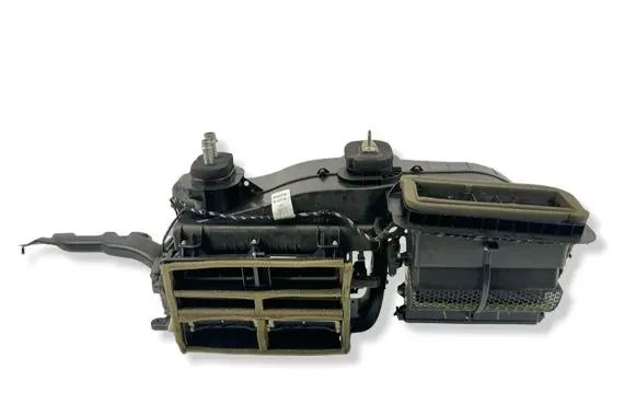 Chrysler Pacifica Interior heater climate box assembly 68261667AM