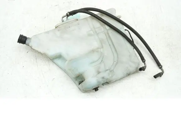 Windshield washer fluid reservoir/tank