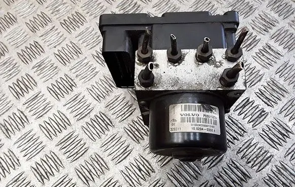 Volvo V70 ABS Pump 8619968 p08619974