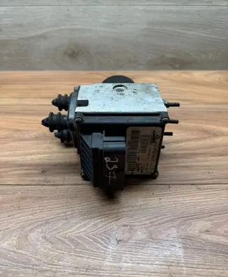 Volkswagen PASSAT B6 ABS Pump 3C0614095K 15747501A GN07258088X