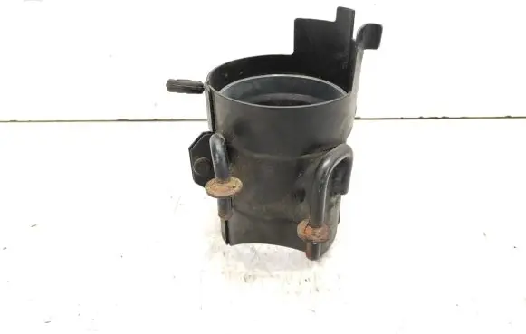 Audi A8 S8 D2 4D Fuel filter bracket/mount holder 