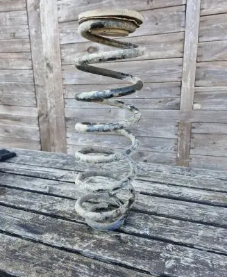 Volkswagen Touran I Rear coil spring