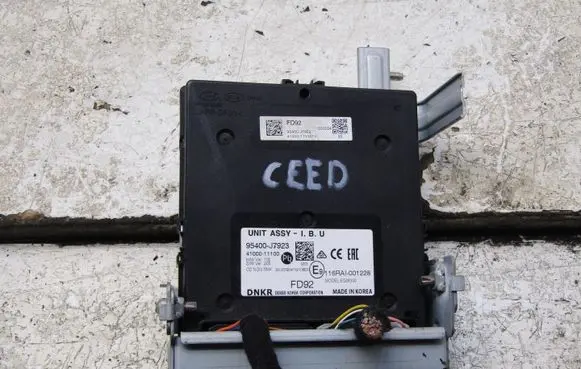 KIA Ceed Comfort/convenience module 95400-J7923