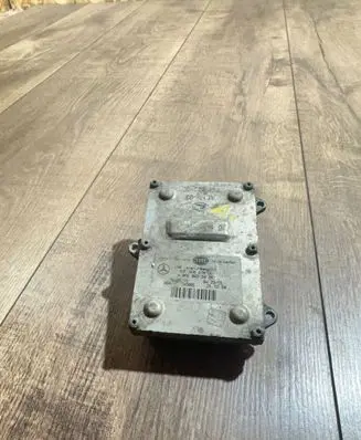 Mercedes-Benz E W211 Headlight ballast module Xenon A0028202426 5DF00827900