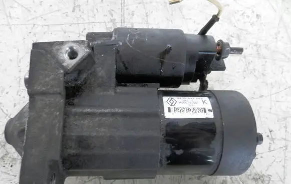 Nissan Almera Tino Starter motor 8200227092