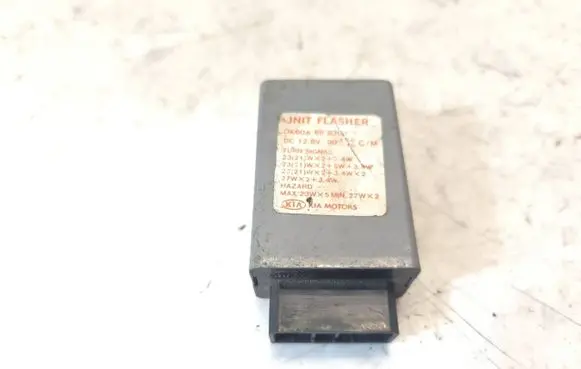 KIA Carnival Hazard warning light relay 0K60A66830
