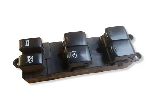 Subaru Forester SH Electric window control switch 157567