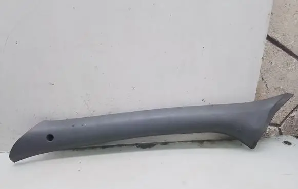 Iveco Daily 35.8 - 9 (A) pillar trim 3802028