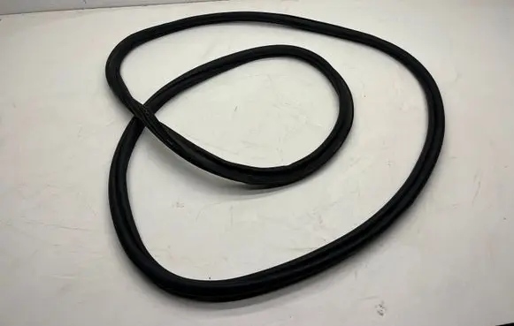 Peugeot 308 Trunk rubber seal (body) 9677900780