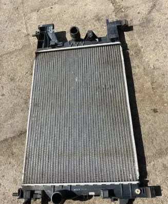 Opel Astra J Coolant radiator 13267655 1831B 8135