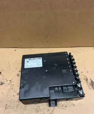 Mercedes-Benz S W221 Battery control module A2215400401 5DK00901305 A2214420655