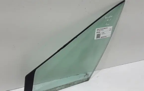 Renault Scenic II - Grand scenic II Front door vent window glass four-door 8200120908