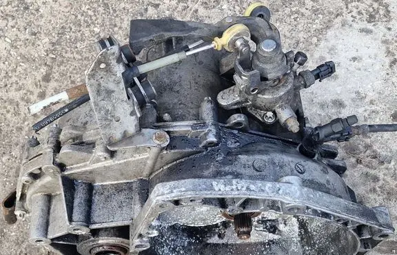 Opel Vectra C Manual 4 speed gearbox 