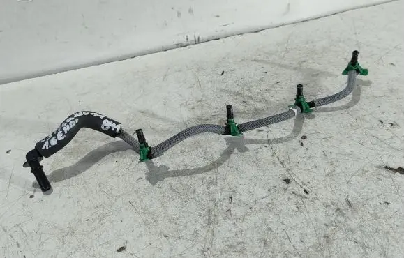 Citroen C3 Fuel return line/hose 