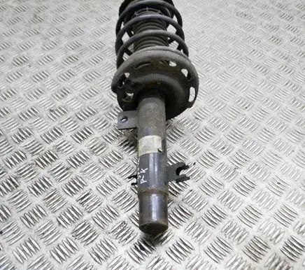 Peugeot 208 Front shock absorber/damper 9804831180