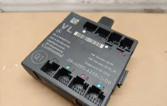 Mercedes-Benz CLS C218 X218 Door control unit/module A2189000801 A2189024900