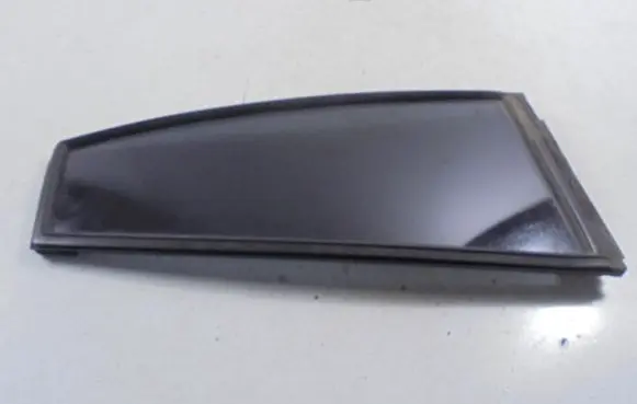Mitsubishi Pajero Rear side window 43R-00034