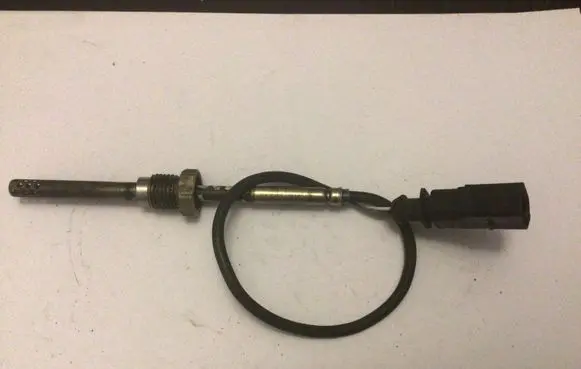 Audi A4 S4 B8 8K Exhaust gas temperature sensor 03L906088D