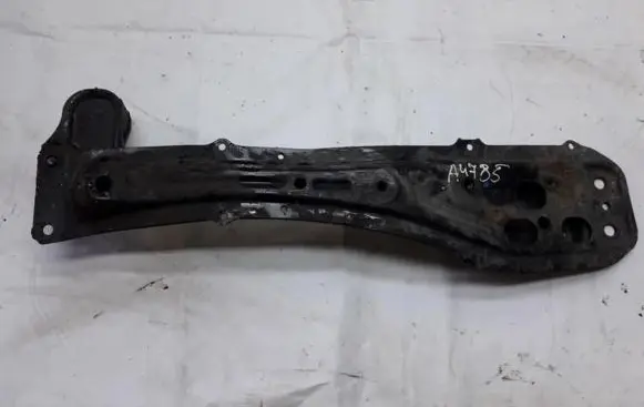 Toyota Corolla Verso AR10 Front subframe