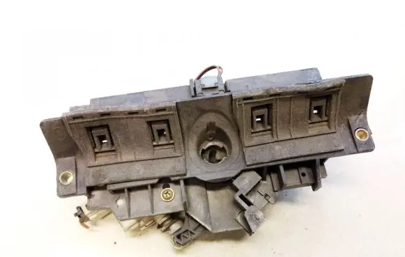 Audi A6 S6 C5 4B Central locking motor 8d9827565c 4b0827565