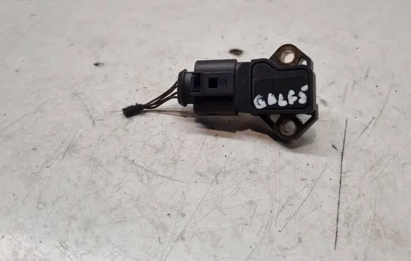 Volkswagen Golf V Air pressure sensor 038906051B
