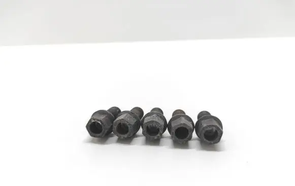 Volkswagen Caddy Nuts/bolts 