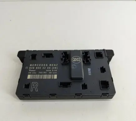 Mercedes-Benz Vito Viano W639 Door control unit/module A6399003200