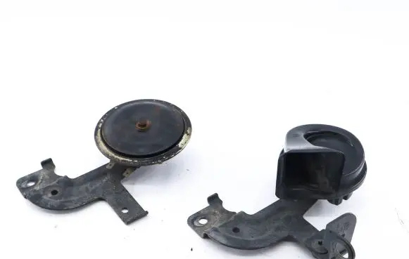Audi A8 S8 D3 4E Horn signal 4E0951185D