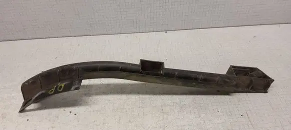 Front bumper mounting bracket