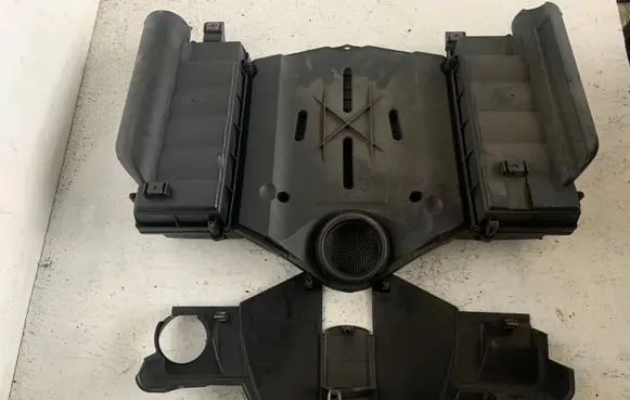 Mercedes-Benz CLK A209 C209 Engine cover (trim)