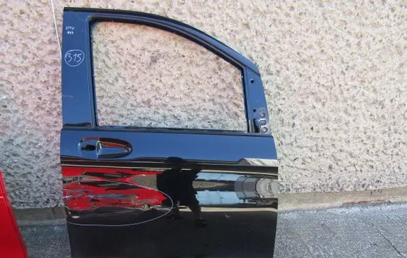 Mercedes-Benz Vito Viano W447 Front door A4477200505