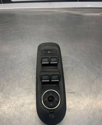 Ford Mondeo MK IV Electric window control switch 7S7T14A132BC