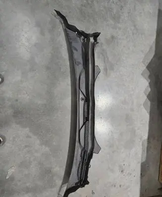 BMW 5 G30 G31 Wiper trim 51717388714