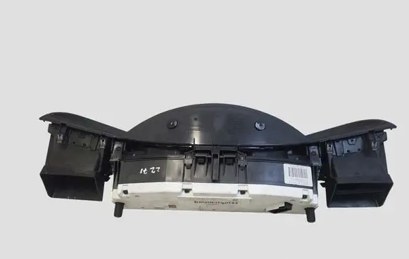 Citroen C5 Speedometer (instrument cluster) 9682386677 9682387877 9666324580