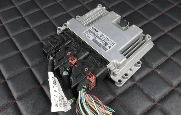 Peugeot 207 Engine control unit/module 9666235880 9663193780 0261201863