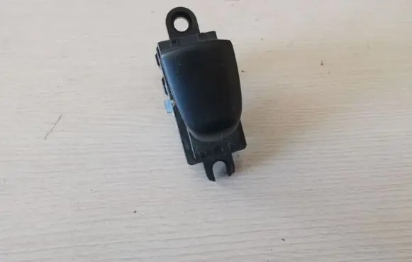 Nissan Leaf I (ZE0) Electric window control switch 254111KL5A