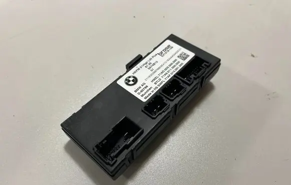 BMW X7 G07 Tailgate/trunk control unit/module 5A74B10 5B529E4