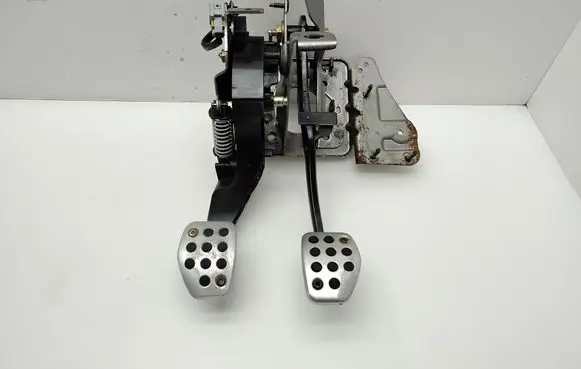 Peugeot 307 CC Pedal assembly 96539411VV 96539411