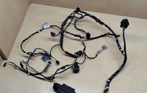 BMW X4 F26 Front door wiring loom 1670537 9169241 7526880